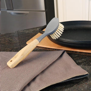 Eco Basics Cast Iron Brush