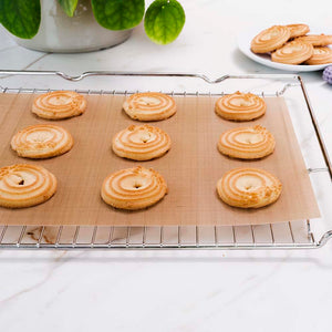 NoStik Silicone Fibreglass Bake Liner